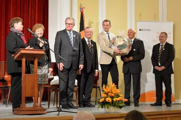 Bild: Jubiläum 25 Jahre Neugründung des Kolpingwerkes in Ungarn - Aus einer Patenschaft wurde eine Partnerschaft