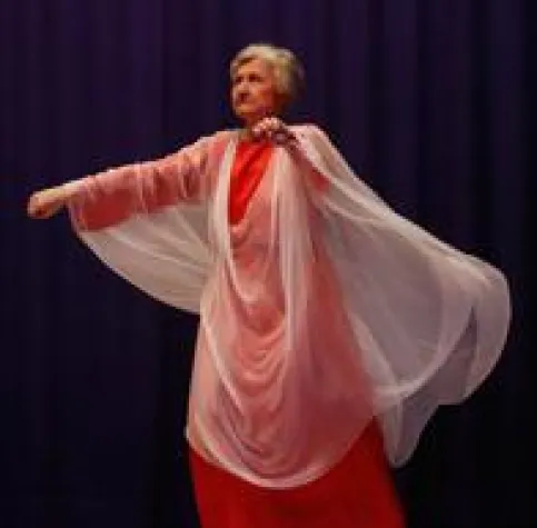 Eurythmieaufführung: "Homage à Rudolf Steiner" Bild: Eurythmieaufführung: "Homage à Rudolf Steiner"