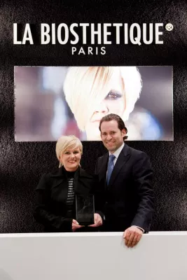 Top-Salon des Jahres 2010: Unterhachinger Friseursalon belegt hervorragenden 2. Platz Bild: Top-Salon des Jahres 2010: Unterhachinger Friseursalon belegt hervorragenden 2. Platz