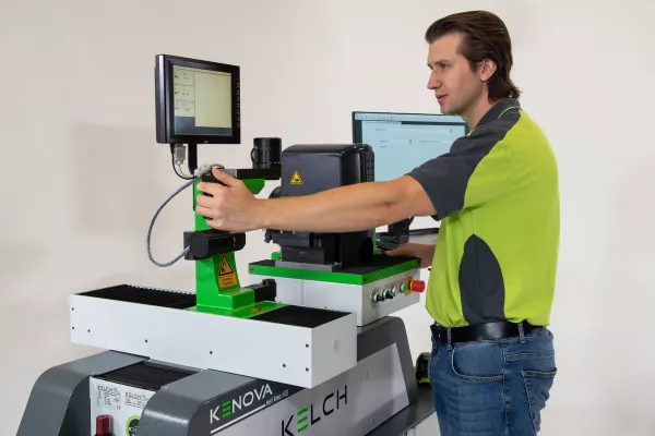 Bild: Hohe Flexibilität bei der Werkzeugeinstellung: KENOVA set line H343 