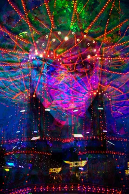 Bild: DOORS OF PERCEPTION: Einzelausstellung des Künstlerpaars Nabiha & Thom in der SPITÄLE Kunstgalerie Würzburg