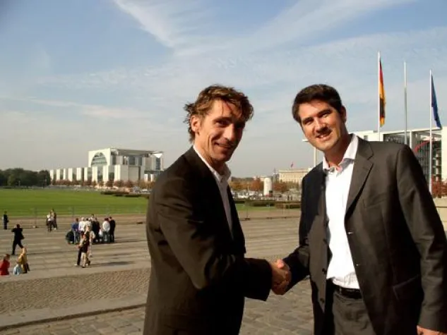 Neues Konjunkturpaket enthält die erweiterte Abwrackprämie für alte Navigations- und Telematikgeräte Bild: Neues Konjunkturpaket enthält die erweiterte Abwrackprämie für alte Navigations- und Telematikgeräte