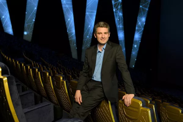 Bild: Größtes IMAX Österreichs eröffnet mit Otto Waalkes