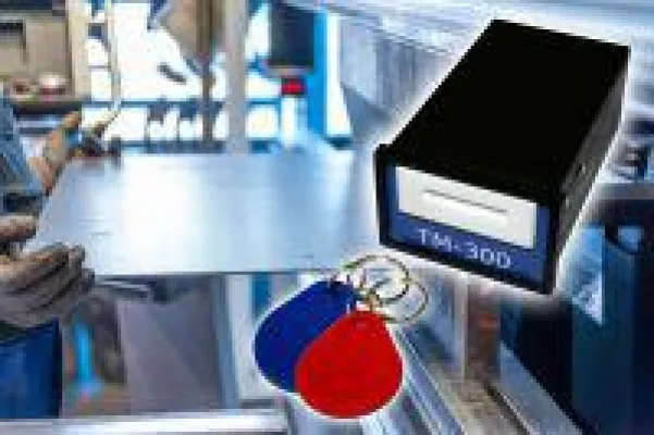 Netzwerkfähige RFID-Reader für Maschinenanwendungen, beispielsweise in Industrie 4.0 Umgebungen Bild: Netzwerkfähige RFID-Reader für Maschinenanwendungen, beispielsweise in Industrie 4.0 Umgebungen