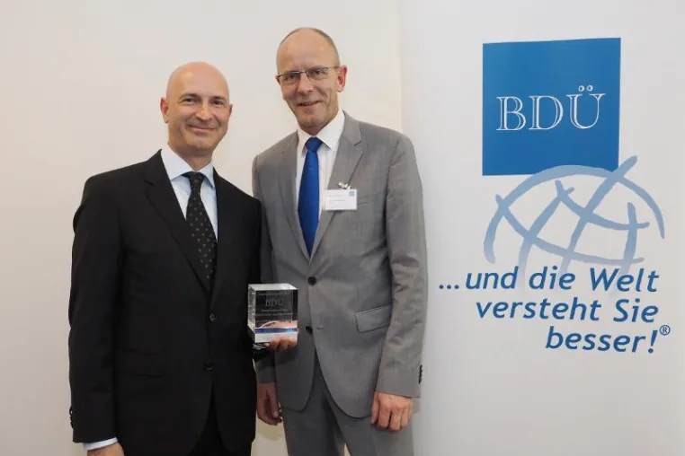 Auszeichnung: VW erhält BDÜ-Hieronymus-Preis 2014 Bild: Auszeichnung: VW erhält BDÜ-Hieronymus-Preis 2014