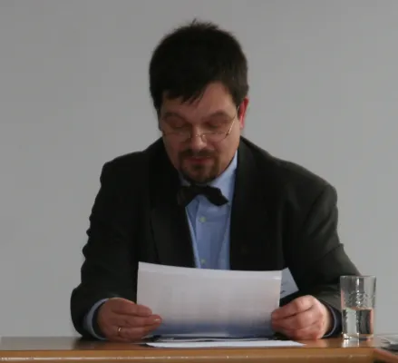 Dr. Stefan Prystawik: Diskriminierung als gesamtgesellschaftliches Problem und internationale Lösungsmodelle Bild: Dr. Stefan Prystawik: Diskriminierung als gesamtgesellschaftliches Problem und internationale Lösungsmodelle