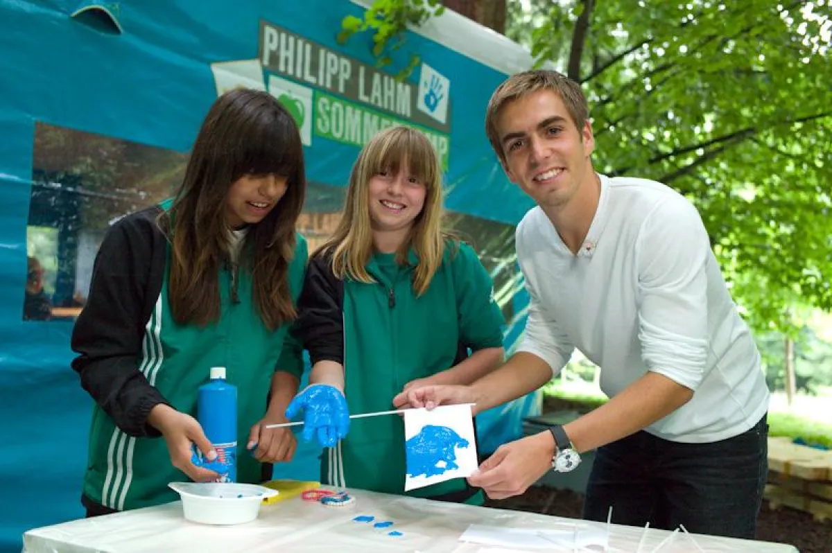 Ziel des Philipp Lahm-Sommercamp ist es, die selbstorganisierte Handlungsfähigkeit der Kinder nachhaltig zu verbessern