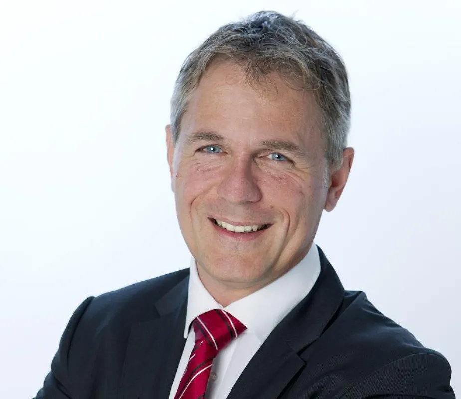 Digitalisierung: Online-Marketing ist Chefsache, sagt Michael Badichler im Interview.