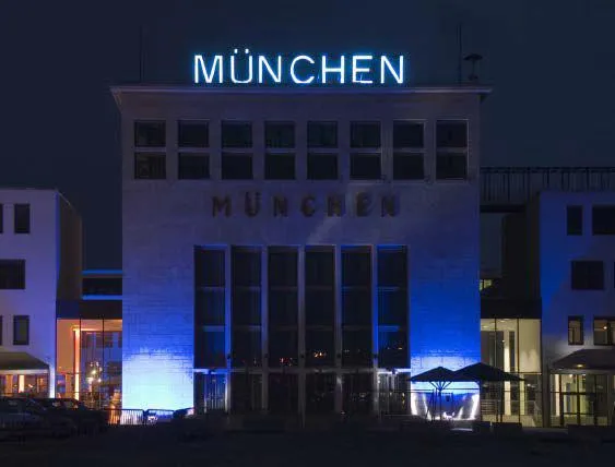 publity AG erwirbt das über 35.000 qm große Büro- und Businesscenter Bild: publity AG erwirbt das über 35.000 qm große Büro- und Businesscenter
