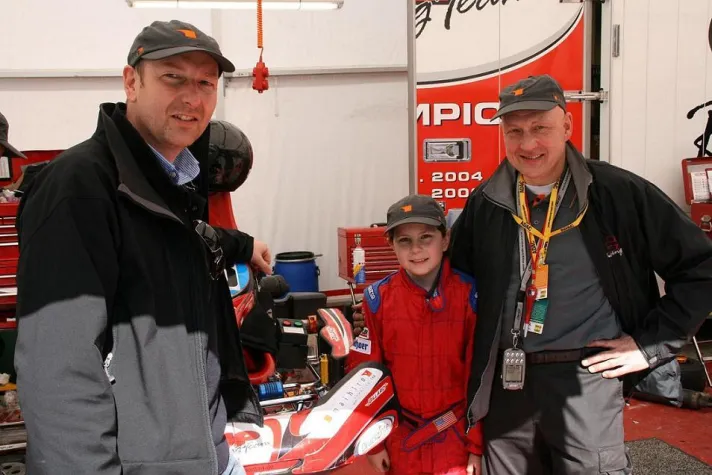 Bild: Unternehmensberatung maihiro fördert 9-jährigen Kart-Nachwuchsfahrer