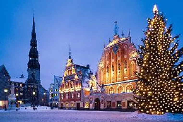 Bild: Weihnachten 2006: Stimmungsvolle Reisen in der Adventszeit nach Riga, Stockholm, Kitzbühel und Marrakesch