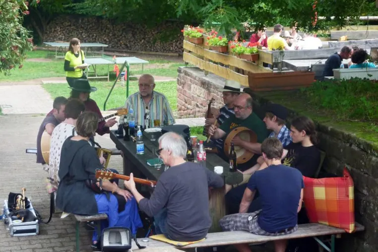 Bild: Irish Music School im Naturfreundehaus Elmstein vom 5. bis 11. August