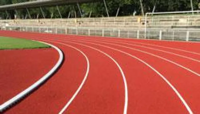 PORPLASTIC Retopping und die Laufbahn ist wie NEU Bild: PORPLASTIC Retopping und die Laufbahn ist wie NEU