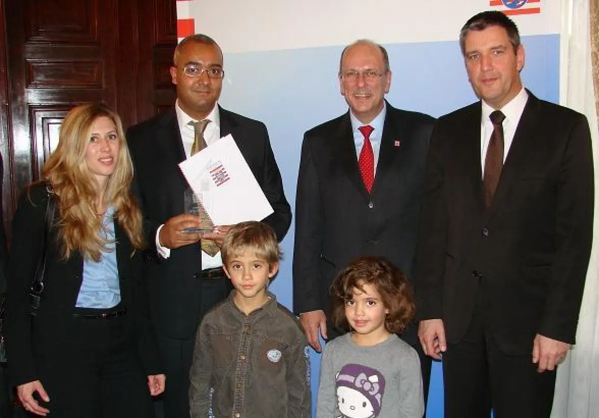 Jean-Dominique Risch mit Familie, Staatsminister Stefan Grüttner und 1. Stadtrat Michael Heil