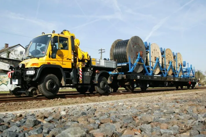 Bild: Rahmenvertrag geschlossen - Deutsche Bahn stattet Regionalstrecken mit Nexans-Kabellösung DuoTrack® aus