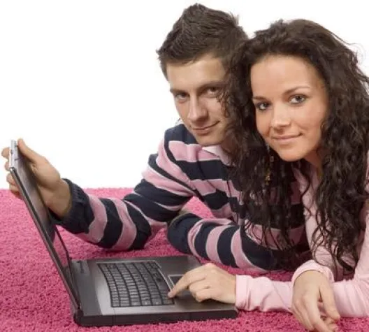 Chatten ist weiblich, Multitasking sowieso Bild: Chatten ist weiblich, Multitasking sowieso