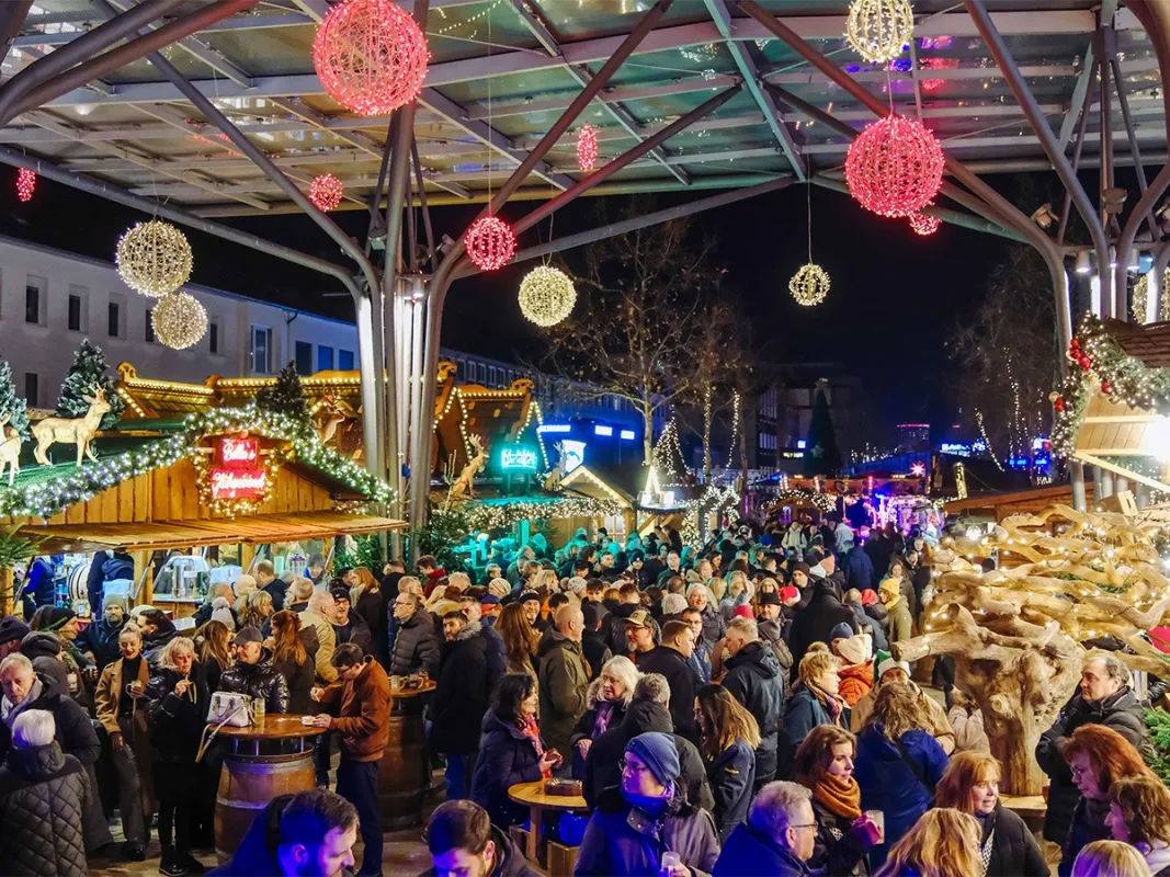 Wolfsburger Weihnachtsmarkts (© WMG Wolfsburg, Foto: Janina Snatzke)