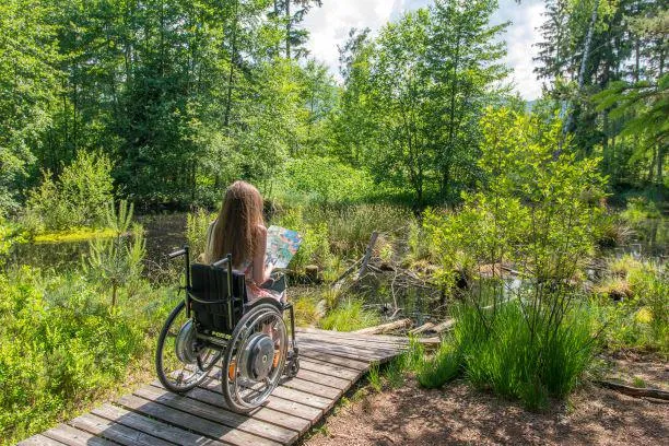Bild: Segeln mit Handicap, Wanderungen von und für Sehbehinderte & Co.: Deutschland-Urlaub für alle