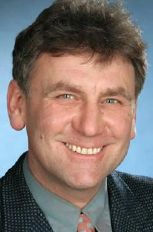 Bildungsmarketing-Experte Bernhard Kuntz hält Vortrag in Stuttgart