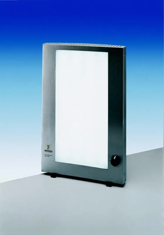 Das Lichttherapiegerät PhysioLight LD 220 ist ein geprüftes, lichtstarkes Medizinprodukt mit besonders hoher Wirksamkeit zur Anwendung bei Winterdepression