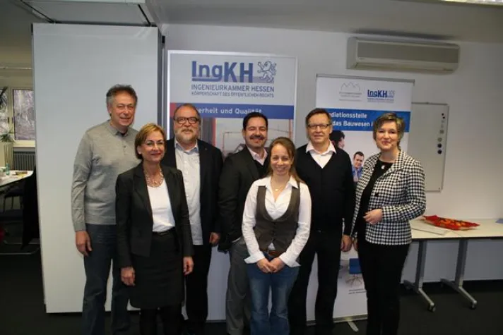 Bild: Zertifizierte Konfliktlöser bei Streitigkeiten am Bau