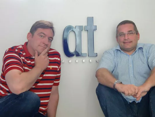 Bild: Verstärkung für at sales communications