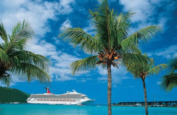 Bild: Carnival Cruise Lines steuert neu erbauten Hafen in der Dominikanischen Republik an