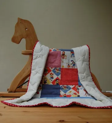 Lieblingsdecke.de – neues Label aus Frankfurt für Mutter und Kind. Krabbeldecken für Babies Bild: Lieblingsdecke.de – neues Label aus Frankfurt für Mutter und Kind. Krabbeldecken für Babies