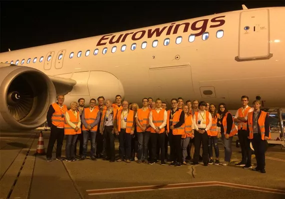 Bild: JU und MIT besuchten den Köln Bonn Airport