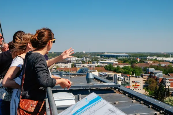 Bild: Ausflug auf das Wolfsburger Rathausdach im September