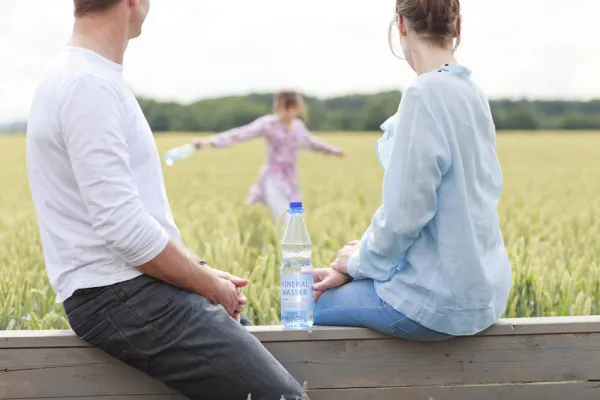Bild: Gesund durch die kalte Jahreszeit: Mit richtigem Trinken das Immunsystem stärken