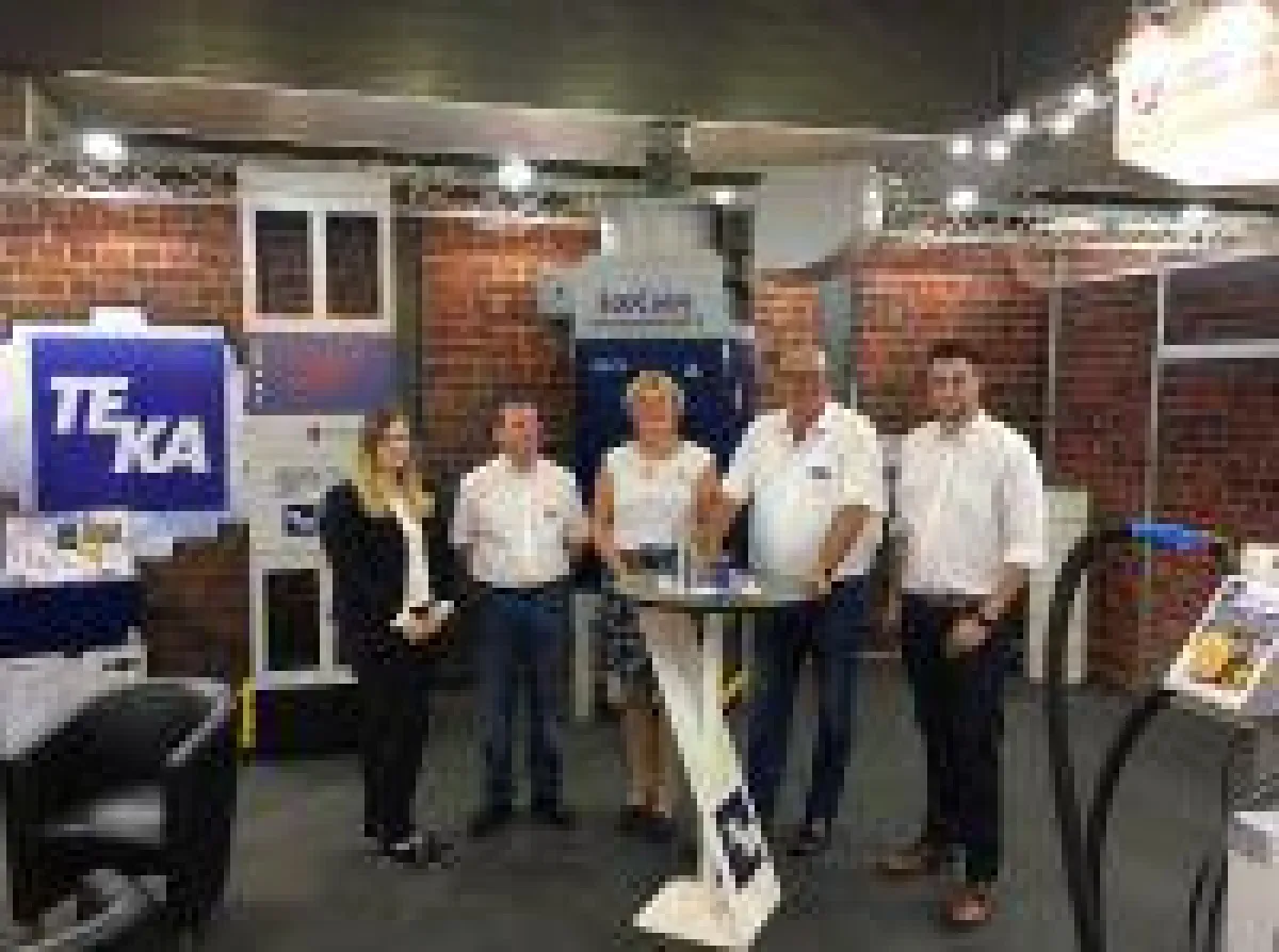 Die Kunden wurden vom TEKA-Messeteam und dem spanischen Vertriebsleiter Pablo Gallardo (2.v.l.) intensiv betreut.