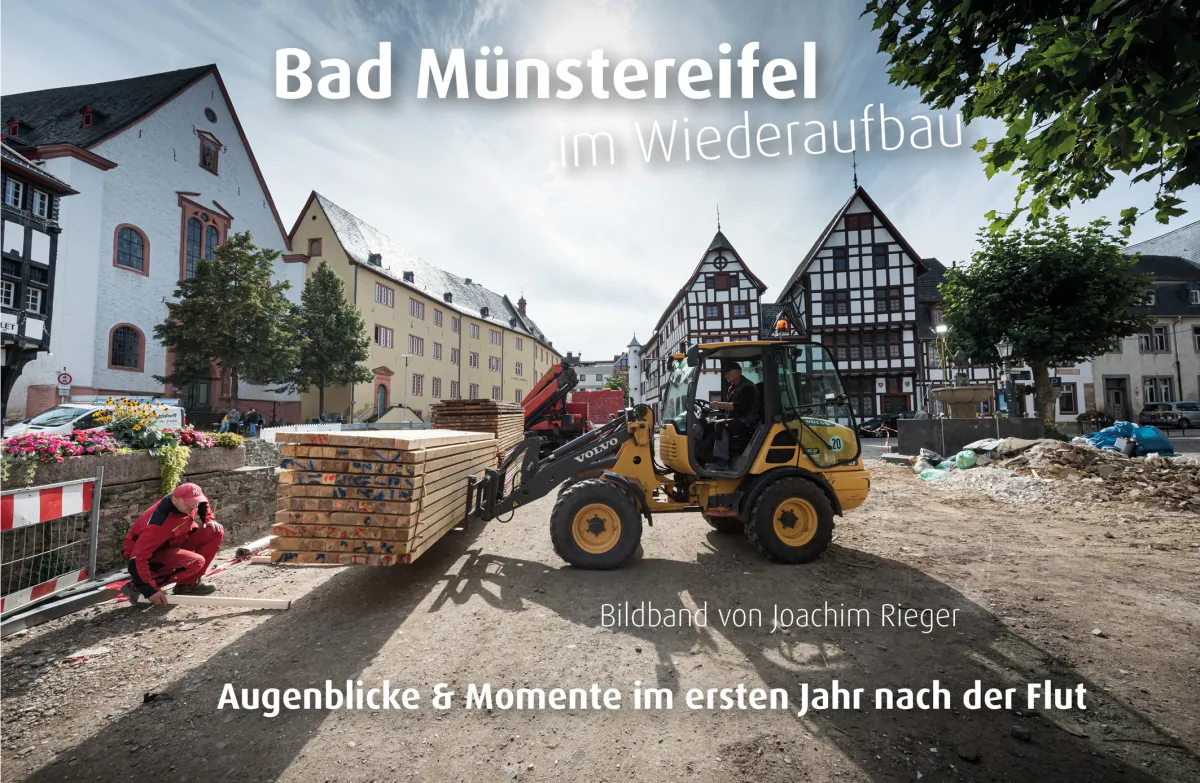 Titel des Bildbandes Bad Münstereifel im Wiederaufbau (© Joachim Rieger)