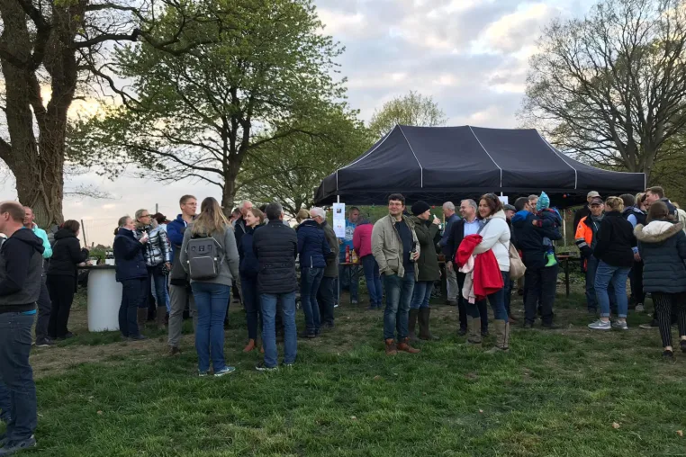 Bild: Über 160 Besucher beim Maifeuer der CDU Pohnsdorf
