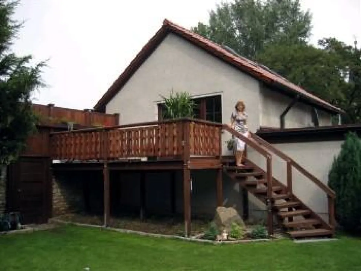 Angelika Tüfer am Atelier