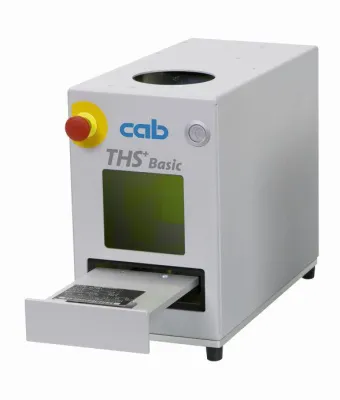 Bild: Showcase auf der Hannover Messe 2016: cab Faserlaser beschriften „smarte“ Schlüsselanhänger