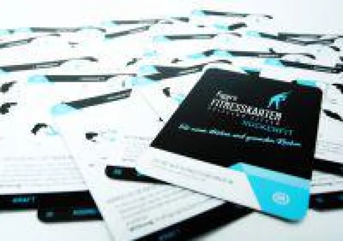 Spielerisch Rückenschmerzen vorbeugen: Neues Fitness-Kartenspiel hilft Bild: Spielerisch Rückenschmerzen vorbeugen: Neues Fitness-Kartenspiel hilft