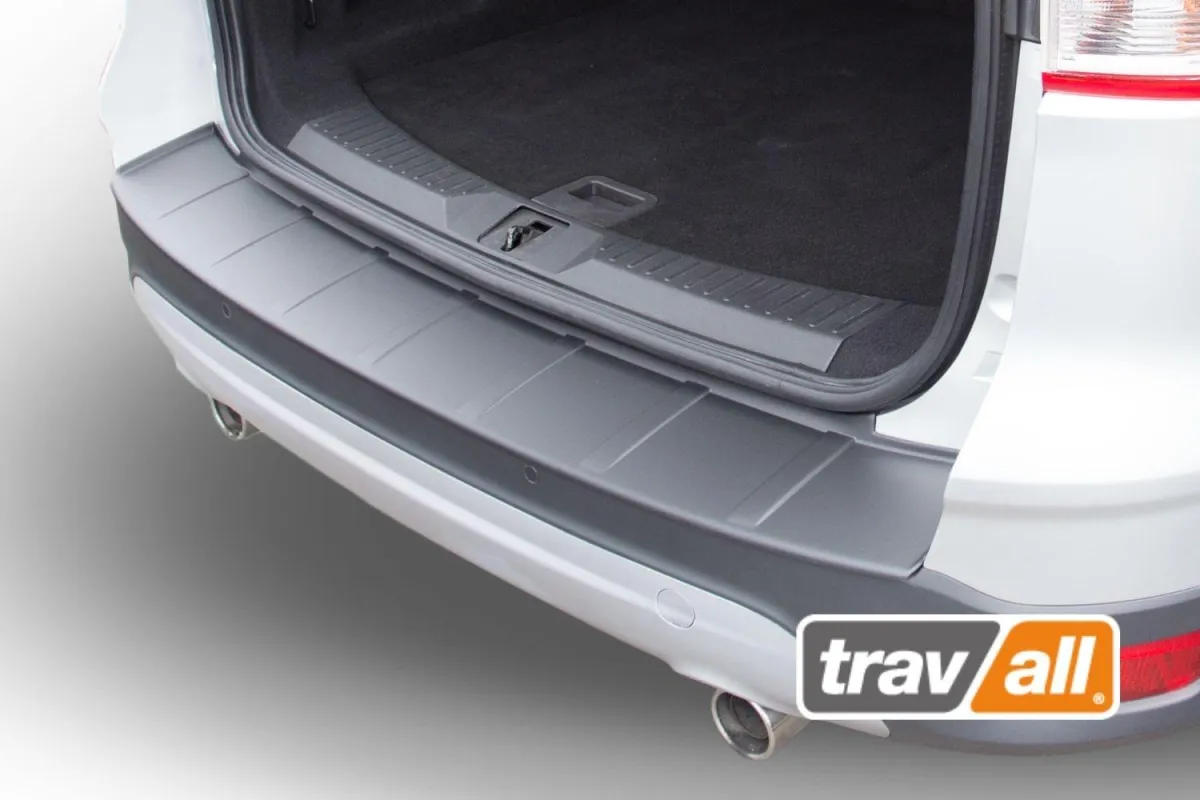 Ein Premium-Ladekantenschutz bewahrt den Lack vor Schäden. © Travall