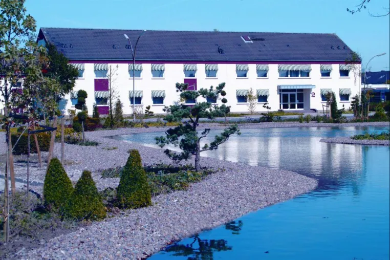 Bild: Von der Bundeswehrkaserne zum All-Inclusive-Hotel