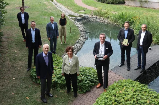 Bild: Busch Innovation in Vacuum Award geht an Dilo