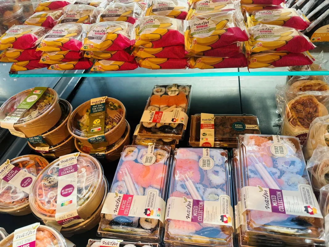 Natsu Foods hat sich für die KI-basierte Optimierungs-Lösung von AIPERIA entschieden, um den Handel  (© Fourspot )