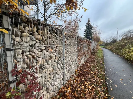Kölns größtes Insektenhotel belebt Rodenkirchener Industriegebiet an der fns:koeln! Bild: Kölns größtes Insektenhotel belebt Rodenkirchener Industriegebiet an der fns:koeln!
