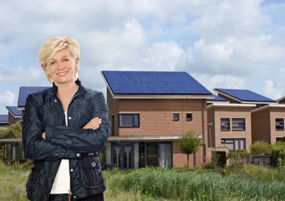 Bild: Mit Dynamik zum Erfolg – Silvia Neid ist das neue Gesicht von Solarkauf