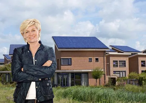 Bild: Mit Dynamik zum Erfolg – Silvia Neid ist das neue Gesicht von Solarkauf