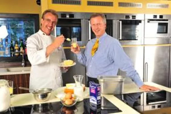 Bild: Backen mit Konditor-Weltmeister Manfred Bacher und VERPOORTEN
