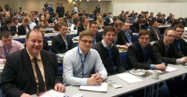 Bild: Studenten der SRH Hamm wollen Karriere machen