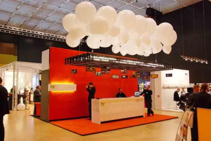 Hospes Team präsentierte neues Corporate Design auf der MX Messe-Expo Bild: Hospes Team präsentierte neues Corporate Design auf der MX Messe-Expo