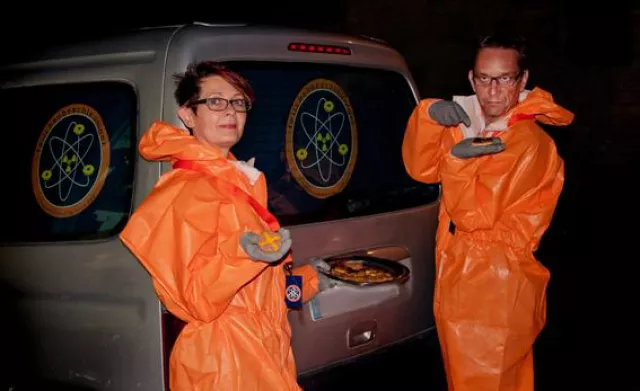 Bild: "Teilchenbeschleuniger" - Backen für den kulinarischen Ausstieg