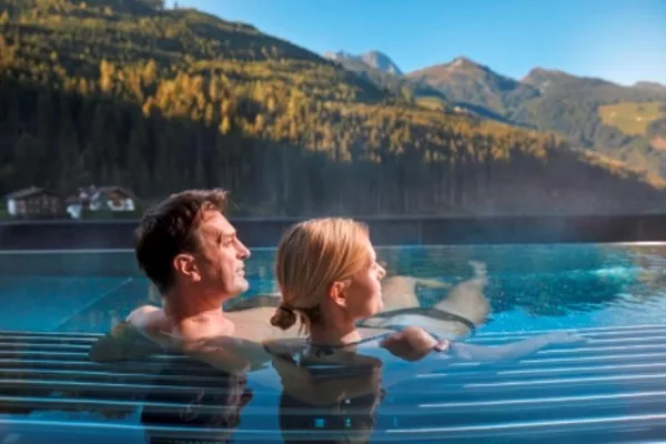 Bild: Private Spa im Abendrot