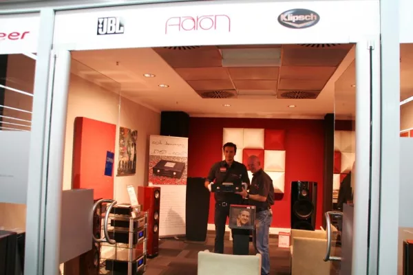 Bild: Das neu gestaltete High End Hi-Fi Studio in Hannover lädt zur Hörprobe ein